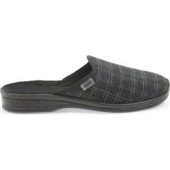 Befado buty męskie kapcie klapki 089M408 czarne. Czarne klapki męskie Befado, z zamszu. W wyprzedaży za 49.00 zł.