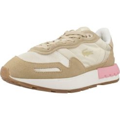 Tenisówki Lacoste Model Partner Kolor Beżowy. Brązowe trampki i tenisówki damskie Lacoste, bez wzorów, ze skóry, bez zapięcia. Za 504.80 zł.