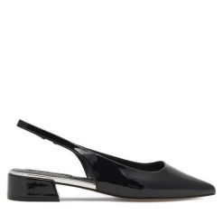 Sandały Nine West. Czarne sandały damskie Nine West, bez wzorów, bez obcasa, na płaskiej podeszwie, bez zapięcia. Za 199.99 zł.