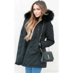 Kurtka TUITY BLACK. Czarne kurtki damskie Kurtka TUITY BLACK, l, bez wzorów, bez kaptura. W wyprzedaży za 99.00 zł.