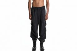 La Haine Inside Us Spodnie | 3R M1252 | Mężczyzna | Czarny. Czarne spodnie materiałowe męskie La Haine Inside Us, m, bez wzorów, z bawełny, eleganckie. W wyprzedaży za 849.00 zł.