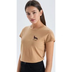 Koszulka z motywem - Brązowy. T-shirty damskie Cropp. Za 19.99 zł.