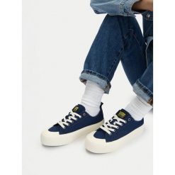 Trampki G-Star. Niebieskie trampki i tenisówki damskie G-Star, bez wzorów, retro, bez zapięcia. Za 143.99 zł.
