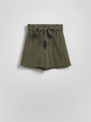 Szorty z wiązaniem - zielony. Zielone szorty damskie Reserved, l, bez wzorów, z wiskozy. Za 79.99 zł.