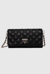 GUESS Czarna kopertówka damska Giully. Czarne kopertówki damskie Guess, z aplikacjami, ze skóry ekologicznej, bez dodatków. W wyprzedaży za 339.99 zł.