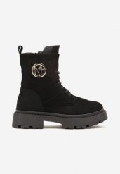 Czarne Płaskie Botki w Stylu Workerów Ozdobione Aplikacją z Boku Lerisella. Czarne botki damskie Born2be, z jeansu, eleganckie, bez obcasa, na obcasie, bez zapięcia. Za 129.99 zł.