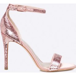 Guess Jeans - Sandały Karlily2. Sandały damskie marki Guess Jeans. W wyprzedaży za 299.90 zł.