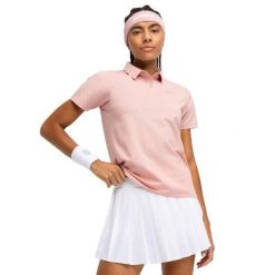 Damska tenisowa koszulka polo pique sport.tennis Siroko Court Pink. Czerwone koszulki sportowe damskie SIROKO, bez wzorów, bez kołnierzyka, bez ramiączek, tenisowe. Za 211.00 zł.