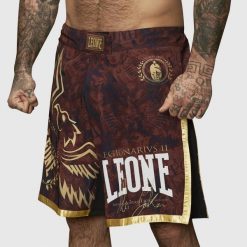Spodenki do MMA LEONE 1947 Legionarvis VI MMA. Czerwone krótkie spodenki sportowe męskie LEONE 1947, bez wzorów. Za 269.99 zł.