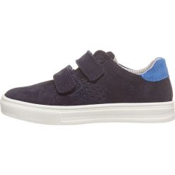 Skórzane sneakersy w kolorze granatowym. Trampki i tenisówki chłopięce Richter. W wyprzedaży za 162.95 zł.