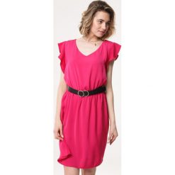 Fuksjowa Sukienka Winterweight. Sukienki damskie Born2be, na imprezę, l, bez wzorów, eleganckie, bez kołnierzyka, bez ramiączek, mini, sportowe. Za 59.99 zł.