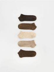 Krótkie skarpetki 5 pack - beżowy. Brązowe skarpety męskie Reserved, bez wzorów. Za 49.99 zł.