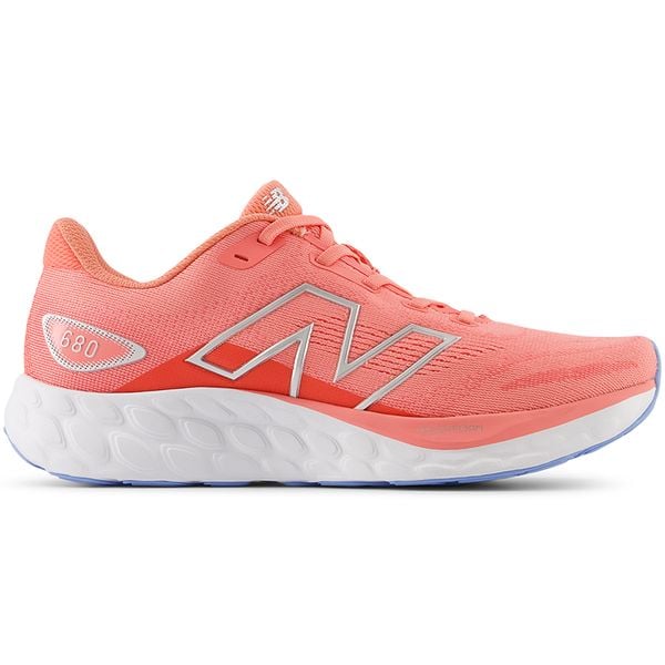 Buty damskie New Balance Fresh Foam 680 v8 W680RP8 – pomarańczowe. Brązowe obuwie sportowe damskie New Balance, bez wzorów, z materiału, do biegania. Za 499.99 zł.