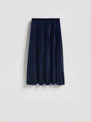 Plisowana spódnica midi - granatowy. Niebieskie spódnice damskie Reserved, l, bez wzorów, z dzianiny, midi, rozkloszowane. Za 159.99 zł.