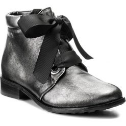 Botki EKSBUT - 77-4683-E04-1G Czarny/Srebro. Czarne botki damskie Eksbut, ze skóry, bez obcasa, na obcasie. W wyprzedaży za 259.00 zł.