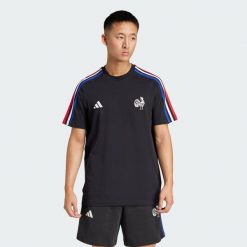 Koszulka France Essentials 3-Stripes. Czarne koszulki sportowe męskie Adidas, s, bez wzorów, z bawełny, bez kołnierzyka, bez ramiączek, do piłki nożnej. W wyprzedaży za 79.50 zł.