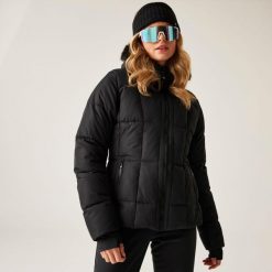 Kurtka narciarska damska z membraną Glamourize VI Dare 2b. Czarne kurtki sportowe damskie Dare 2b, na zimę, bez wzorów, z tkaniny, bez kaptura, narciarskie. W wyprzedaży za 899.99 zł.