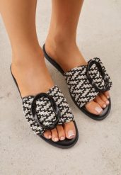 Czarne Klapki Ozdobione Plecionką Wstawką i Klamrą Isirreia. Czarne klapki damskie Born2be, bez wzorów, z jeansu, biznesowe, bez obcasa, na płaskiej podeszwie. Za 69.99 zł.