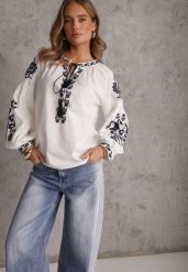 Biała Rustykalna Bluzka z Bawełny Zdobiona Haftem i Sznurkiem z Chwostami Marytea. Białe bluzki damskie Renee, m, z aplikacjami, z bawełny, casualowe, bez kołnierzyka, bez ramiączek. Za 119.99 zł.