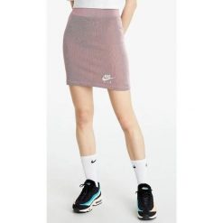 Spódnica Nike Air damska — Czerwono-biała, S. Białe spódnice damskie Nike, s, bez wzorów, sportowe, sportowe. Za 203.99 zł.