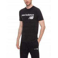 Koszulka T-shirt na co dzień męski NEW BALANCE bawełna. Czarne t-shirty męskie New Balance, m, bez wzorów, z bawełny, bez kołnierzyka. Za 99.00 zł.