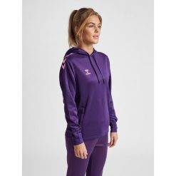 Bluza do piłki ręcznej damska Hummel Core XK z kapturem. Fioletowe bluzy sportowe damskie Hummel, xs, bez wzorów, z kapturem, do piłki ręcznej. Za 217.50 zł.