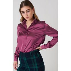 NA-KD Satynowa koszula z długim rękawem - Purple. Fioletowe koszule damskie NA-KD, z poliesteru, z długim rękawem. Za 133.95 zł.