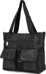 Beltimore Czarna damska torebka Beltimore lekka duża A4 J31. Czarne torebki do ręki damskie Beltimore, bez wzorów, duże, bez dodatków. Za 54.99 zł.