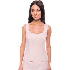 Top w kolorze pudrowego różu BIALCON. Czerwone topy damskie marki BIALCON, w kwiaty, z gorsetem. W wyprzedaży za 88.00 zł.