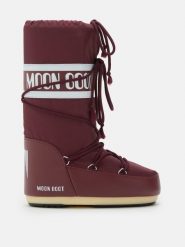 Moon Boot ICON NYLON BOOTS Śniegowce damskie. Czerwone śniegowce i trapery damskie Moon Boot, z nylonu, przed kolano. W wyprzedaży za 644.25 zł.