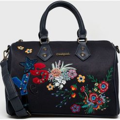 Desigual - Torebka. Brązowe torby na ramię damskie Desigual. Za 349.90 zł.