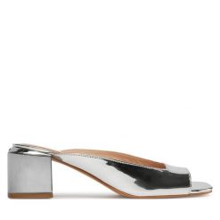 Klapki PINKO. Szare klapki damskie Pinko, bez wzorów, bez obcasa. Za 599.99 zł.