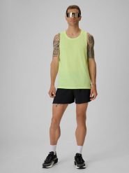 4F Spodenki do biegania szybkoschnące męskie - czarne M. Czarne krótkie spodenki sportowe męskie 4f, m, bez wzorów, z tkaniny, do biegania. Za 149.99 zł.