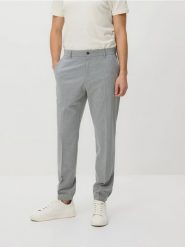 Spodnie garniturowe comfort fit - jasnoszary. Szare spodnie materiałowe męskie Reserved, l, bez wzorów, z tkaniny. Za 149.99 zł.