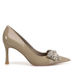 Czółenka Eva Minge. Brązowe czółenka damskie Eva Minge, bez wzorów, bez obcasa, bez zapięcia. Za 429.99 zł.