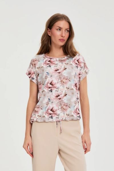 Bluzka w kwiaty różowa. Czerwone bluzki damskie MOODO, l, bez wzorów, z elastanu, bez kołnierzyka, bez ramiączek. Za 79.99 zł.