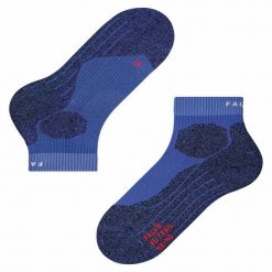 Nisko wycięte skarpetki Falke RU Trail. Niebieskie skarpety męskie Falke, bez wzorów, z elastanu. Za 147.50 zł.