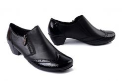 RIEKER 41757-00 black, półbuty damskie. Czarne półbuty damskie Rieker, bez wzorów, z gumy, bez obcasa, na obcasie, bez zapięcia. Za 349.90 zł.
