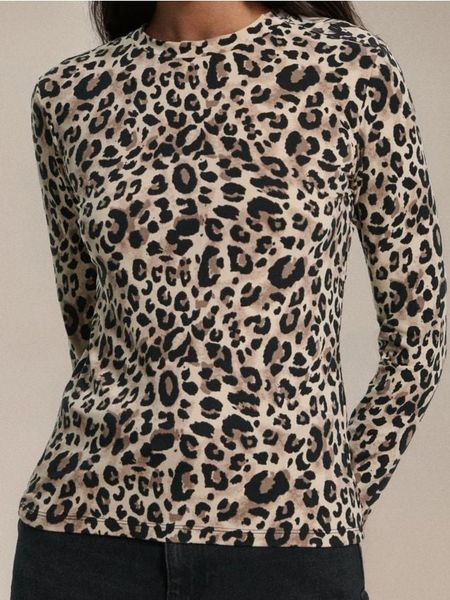 Bluzka z długimi rękawami w panterkę - wielobarwny. Bluzki damskie Sinsay, l, bez wzorów, bez kołnierzyka, bez ramiączek. Za 29.99 zł.