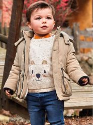 Mayoral Parka 2.439 Beżowy Regular Fit. Brązowe buty zimowe chłopięce Mayoral, na zimę, bez wzorów, z syntetyku, bez kaptura. Za 269.99 zł.