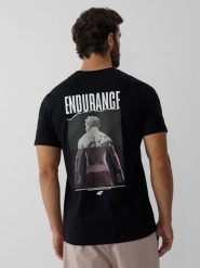 4F T-shirt regular z nadrukiem męski - czarny L. Czarne t-shirty męskie 4f, l, bez wzorów, z bawełny, klasyczne, bez kołnierzyka. Za 79.99 zł.
