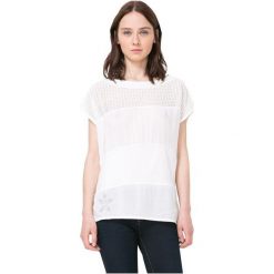Desigual T-Shirt Damski Ts White 2 73T2Yc5 1000 (Rozmiar M). T-shirty damskie marki Desigual. W wyprzedaży za 121.00 zł.