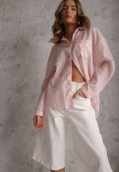 Różowa Koszula Oversize z Tencelu w Paski z Haftowanym Wzorem Tidore. Czerwone bluzki damskie Renee, m, bez wzorów, z jeansu, eleganckie, bez kołnierzyka, bez ramiączek. Za 89.99 zł.