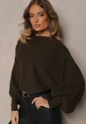 Ciemnozielony Sweter z Wiskozą w Stylu Nietoperza Almeti. Zielone swetry damskie Renee, m, bez wzorów, z wiskozy, biznesowe, bez kołnierzyka, bez ramiączek, długie, bez kaptura. Za 69.99 zł.