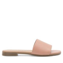 Klapki Lasocki. Brązowe klapki damskie Lasocki, bez wzorów, bez obcasa. Za 169.99 zł.