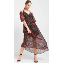 Zwiewna sukienka maxi w kwiaty. Sukienki damskie marki Orsay. Za 199.99 zł.