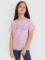 4F T-shirt regular z nadrukiem dziewczęcy - fioletowy 146 (10-11 lat). Fioletowe t-shirty i topy dla dziewczynek 4f, bez wzorów, z bawełny, bez ramiączek. W wyprzedaży za 19.99 zł.