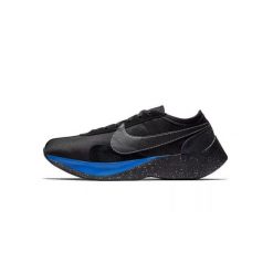Buty biegowe Nike Moon Racer QS Czarny/Niebieski. Czarne eleganckie półbuty Nike, z materiału, eleganckie, bez zapięcia. Za 435.40 zł.