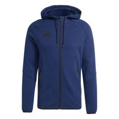 Bluza męska adidas Tiro 26 Travel Sweat Hoodie. Niebieskie bluzy męskie Adidas, m, bez wzorów, z bawełny, z kapturem, na fitness i siłownię. Za 319.00 zł.