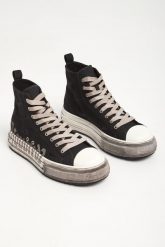Trampki męskie DSQUARED2. Trampki męskie Dsquared2, bez wzorów, bez zapięcia. W wyprzedaży za 1,799.85 zł.